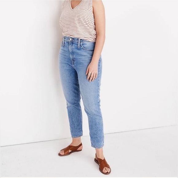 Madewell The Mom Jean High Rise in Melva Wash‎ Women's Size 35 - Picture 3 of 13